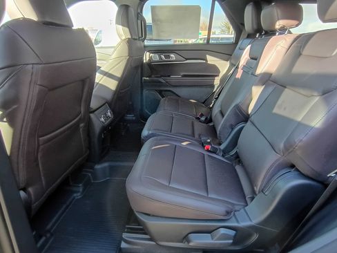 New 2026 Ford Explorer Platinum image 24