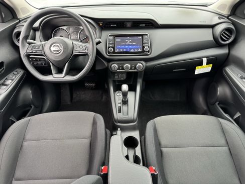 Used 2025 Nissan Kicks Play S image 22