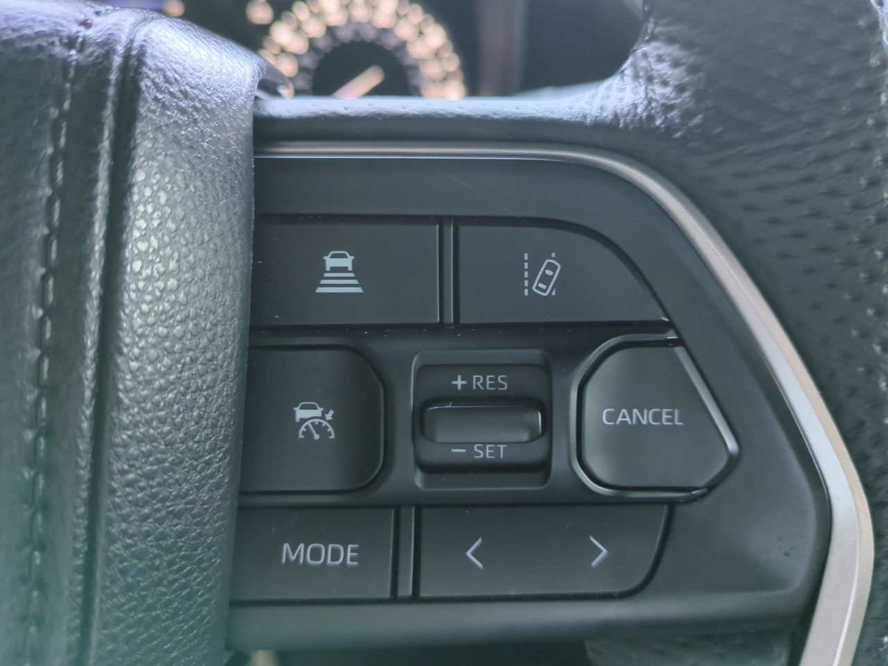 Used 2025 Toyota Tundra SR5 w/ SR5 Premium Package AWD/4WD image 25