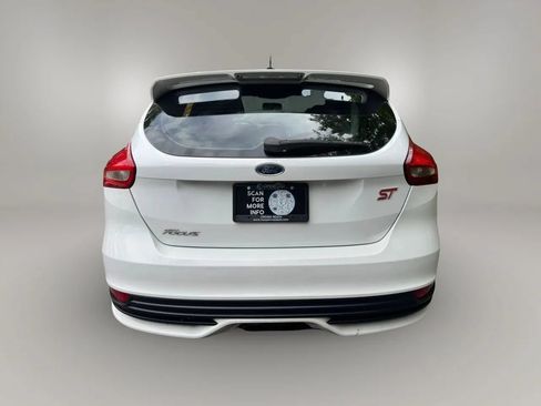 Used 2016 Ford Focus ST FWD image 6