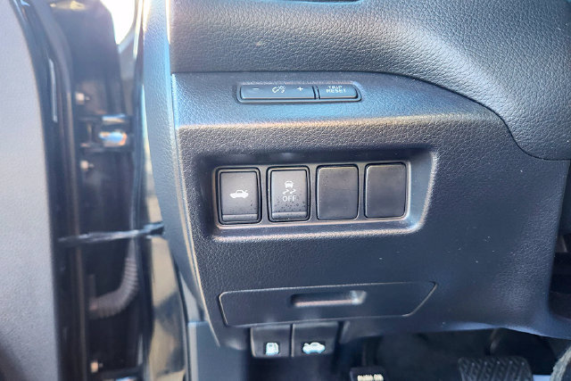 Used 2018 Nissan Altima 2.5 SR FWD image 17