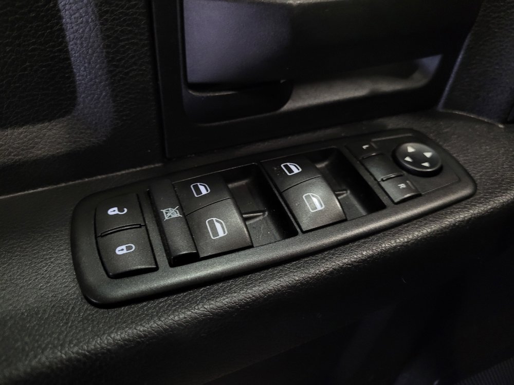 Used 2015 RAM 1500 Express w/ Black Ram 1500 Express Group RWD image 27