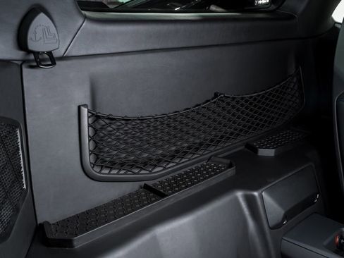 Used 2022 Lamborghini Huracan EVO RWD image 31