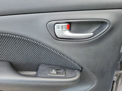 Used 2016 Dodge Dart SXT image 11