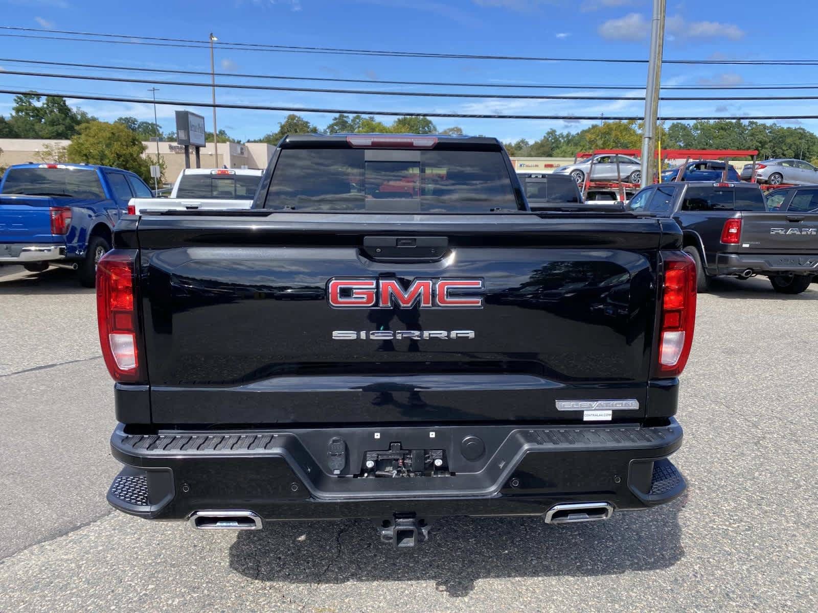 Used 2021 GMC Sierra 1500 Elevation w/ Preferred Package AWD/4WD image 4