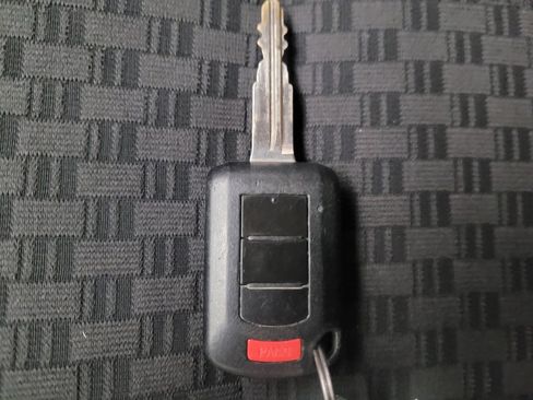 Used 2019 Mitsubishi Mirage ES image 32