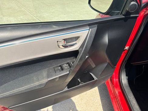 Used 2014 Toyota Corolla LE FWD image 18