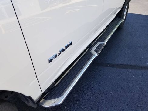 Used 2025 RAM 2500 Big Horn AWD/4WD image 4