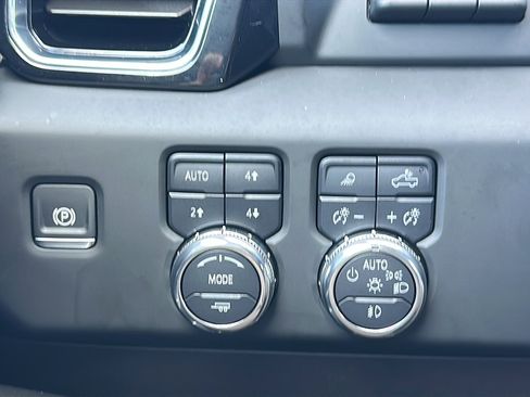 Used 2024 GMC Sierra 1500 Denali w/ Denali Reserve Package image 36