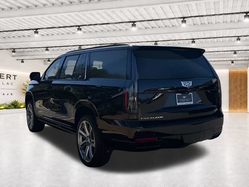 New 2026 Cadillac Escalade ESV Platinum Sport w/ LPO, Floor Liner Package AWD/4WD image 8