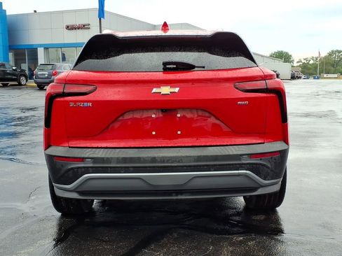 Used 2024 Chevrolet Blazer EV LT AWD/4WD image 15