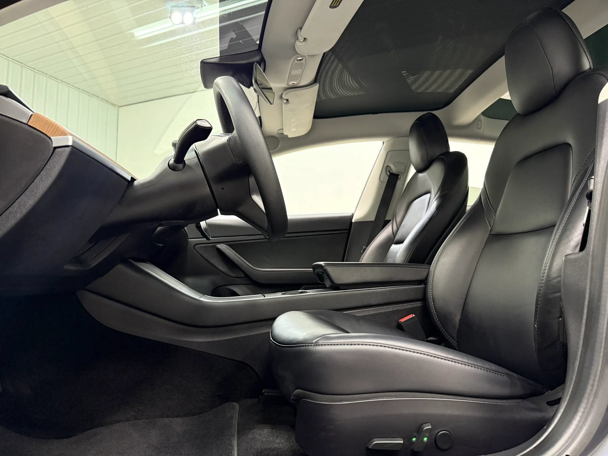 Used 2020 Tesla Model 3 Long Range AWD/4WD image 15