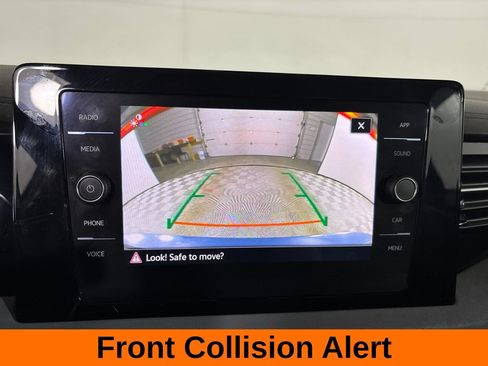 Used 2025 Volkswagen Jetta SE FWD image 15