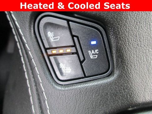 Used 2016 GMC Yukon XL Denali w/ Open Road Package image 19