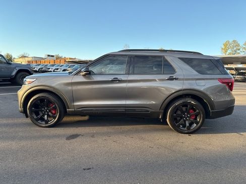 Used 2021 Ford Explorer ST w/ Equipment Group 401A image 2