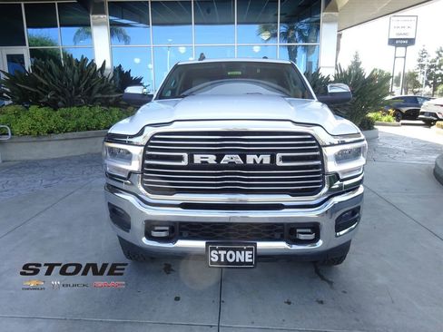Used 2022 RAM 2500 Laramie AWD/4WD image 2