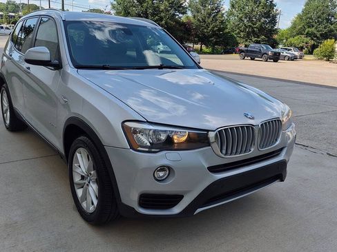 Used 2016 BMW X3 xDrive28i AWD/4WD image 9
