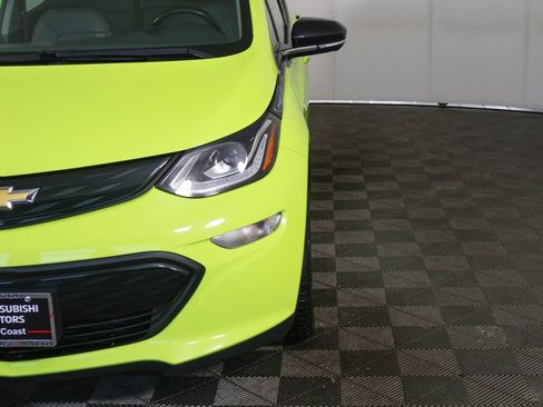 Used 2019 Chevrolet Bolt Premier w/ Infotainment Package image 16