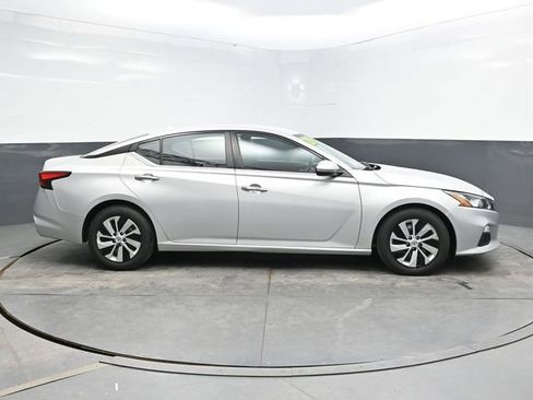 Used 2020 Nissan Altima 2.5 S FWD image 8