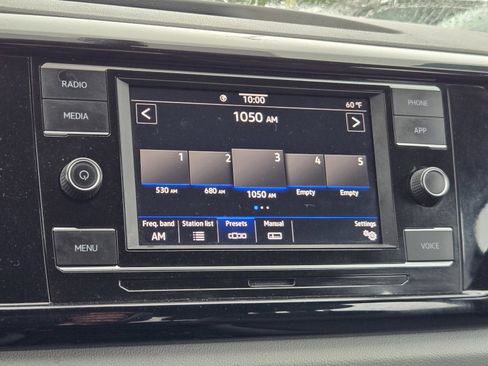 Used 2023 Volkswagen Taos S FWD image 17