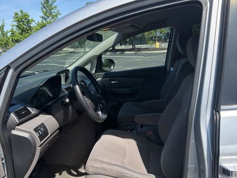 Used 2015 Honda Odyssey EX image 15