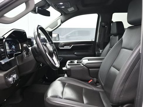 Used 2024 GMC Sierra 1500 SLT RWD image 10