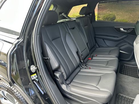 Used 2025 Audi Q7 2.0T Premium Plus AWD/4WD image 29