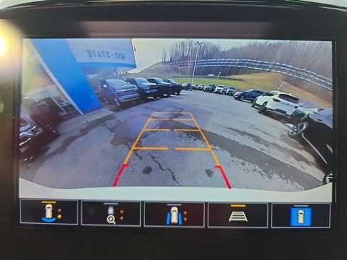 Used 2023 Chevrolet Traverse RS w/ LPO, Floor Liner Package image 22