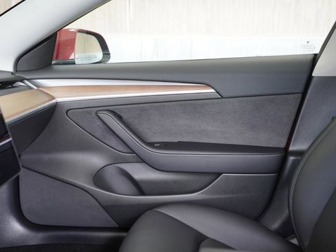 Used 2022 Tesla Model 3 Performance image 32