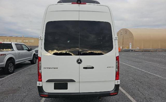 Used 2025 Mercedes-Benz Sprinter 2500 image 6
