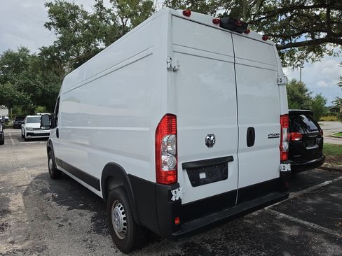 Used 2025 RAM ProMaster 2500 w/ Convenience Group FWD image 5