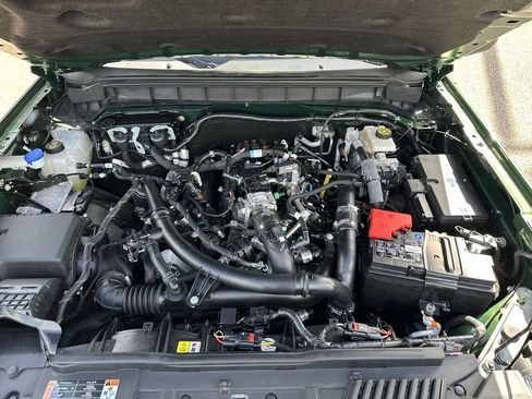 Used 2024 Ford Bronco Wildtrak image 35