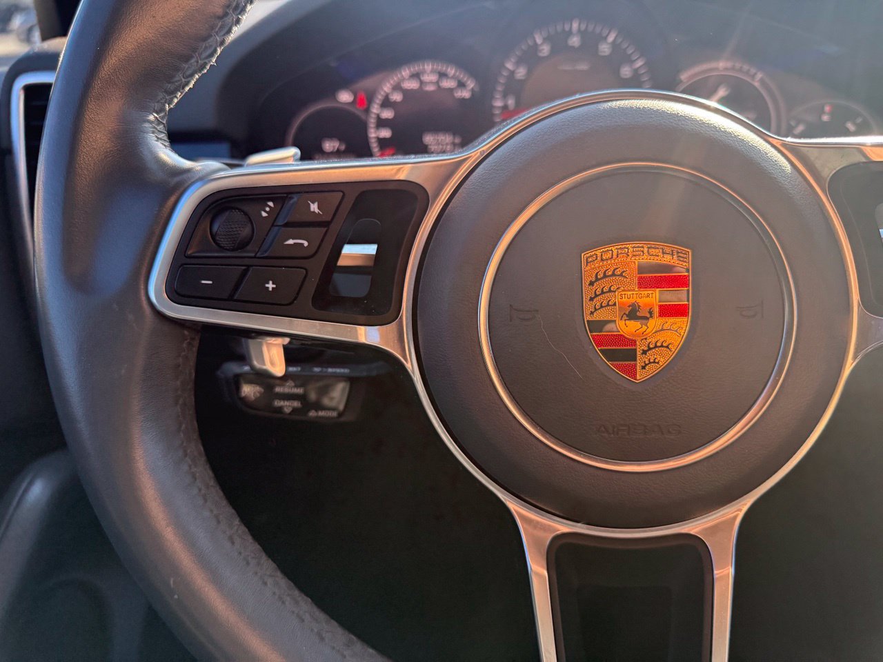Used 2019 Porsche Cayenne AWD/4WD image 17