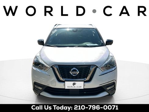 Used 2020 Nissan Kicks SR FWD image 8