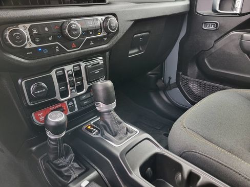 Used 2025 Jeep Wrangler Unlimited Sport S 4xe AWD/4WD image 22