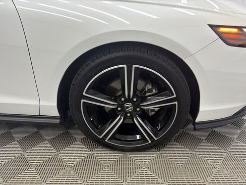 Used 2023 Honda Accord Sport image 13