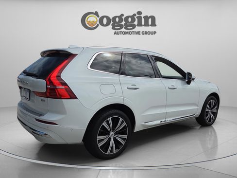 Used 2022 Volvo XC60 B5 Inscription w/ Advanced Package image 6