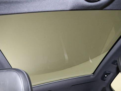 Used 2023 Porsche Cayenne Coupe image 12