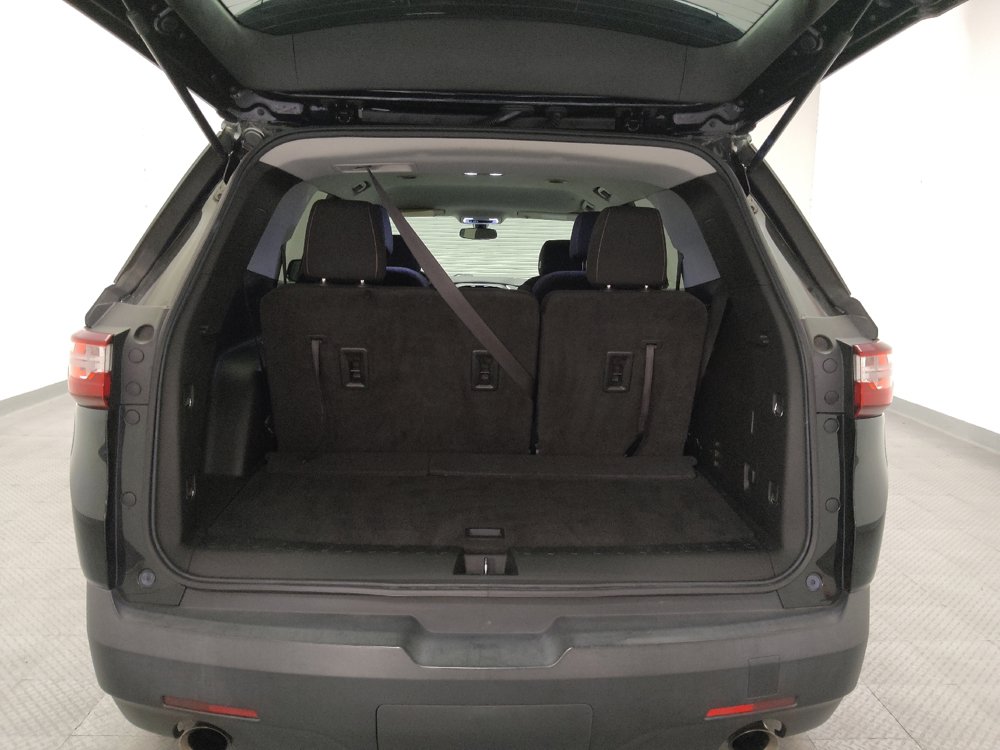 Used 2021 Chevrolet Traverse LT FWD image 29