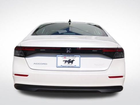 New 2025 Honda Accord SE image 28