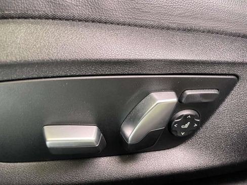 Used 2022 BMW 530i xDrive w/ Premium Package AWD/4WD image 15