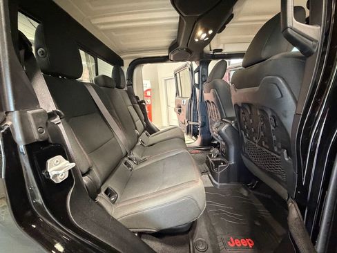 Used 2020 Jeep Gladiator Rubicon AWD/4WD image 51