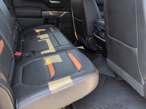 Used 2020 GMC Sierra 2500 AT4 w/ AT4 Premium Package AWD/4WD image 23