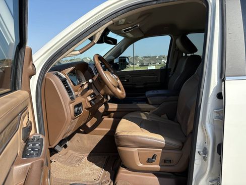 Used 2019 RAM 2500 Limited AWD/4WD image 12