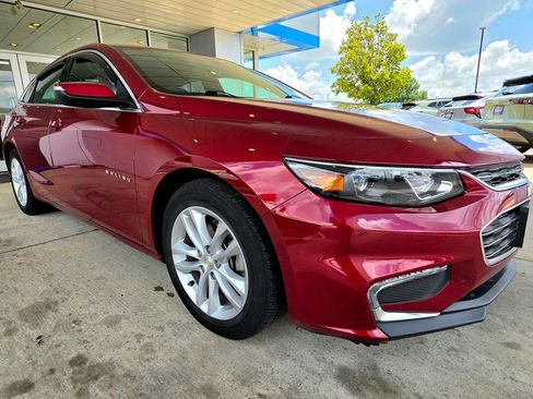 Used 2018 Chevrolet Malibu LT FWD image 8