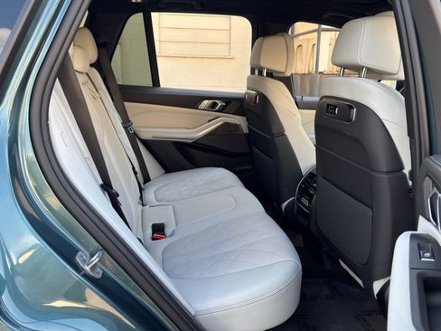 Used 2025 BMW X5 sDrive40i w/ Climate Comfort Package RWD image 48