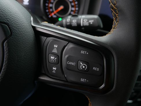 Used 2024 Jeep Wrangler Sport S image 24