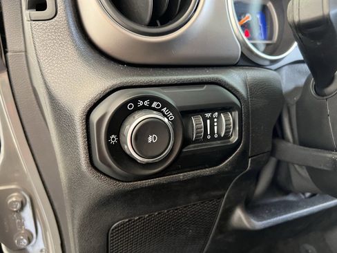 Used 2021 Jeep Wrangler Unlimited Sport image 29