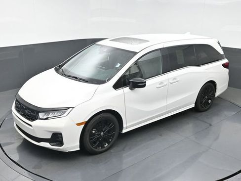 Used 2025 Honda Odyssey Sport-L image 29