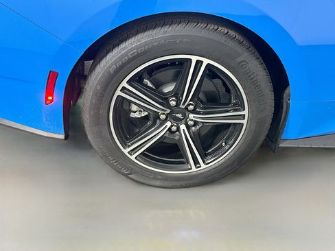 Used 2024 Ford Mustang Coupe image 31